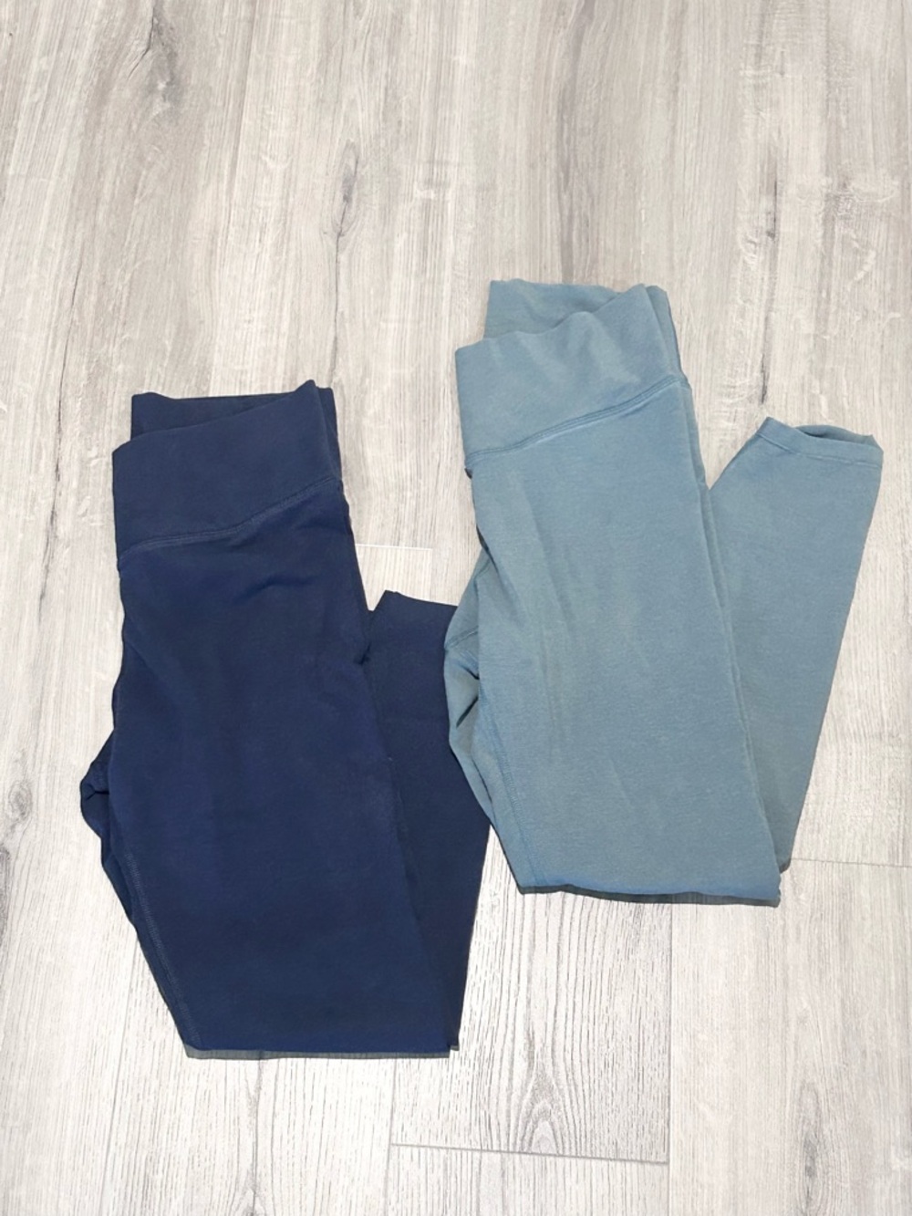 ❥𝗢𝗟𝗗 𝗡𝗔𝗩𝗬: (x2) Women’s Powerchill Extra High Rise Leggings